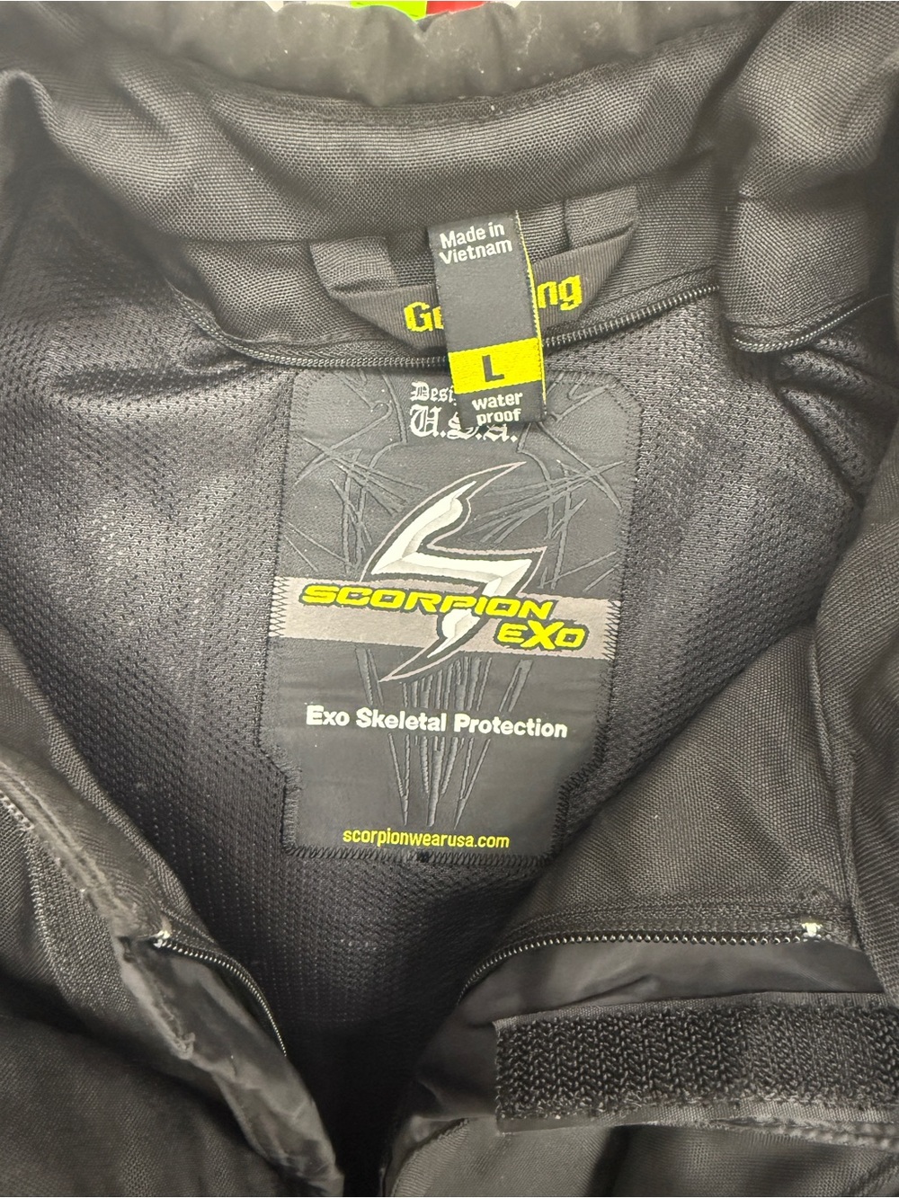 Scorpion EXO Men's Black Performance Jacket - L